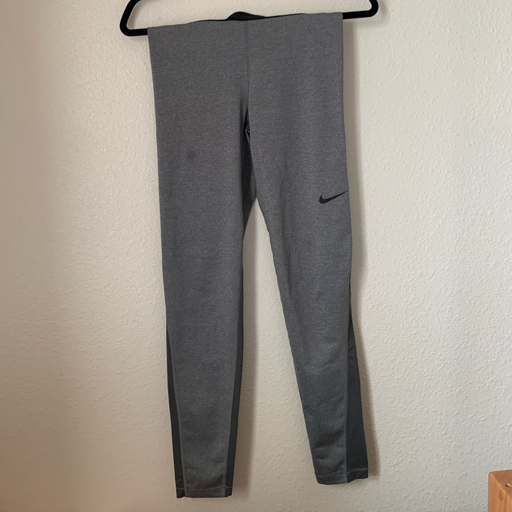 gray nike pro dri- fit leggings